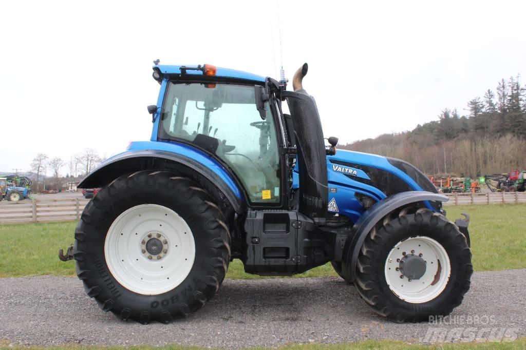 Valtra T174 Tractor Tractores florestais