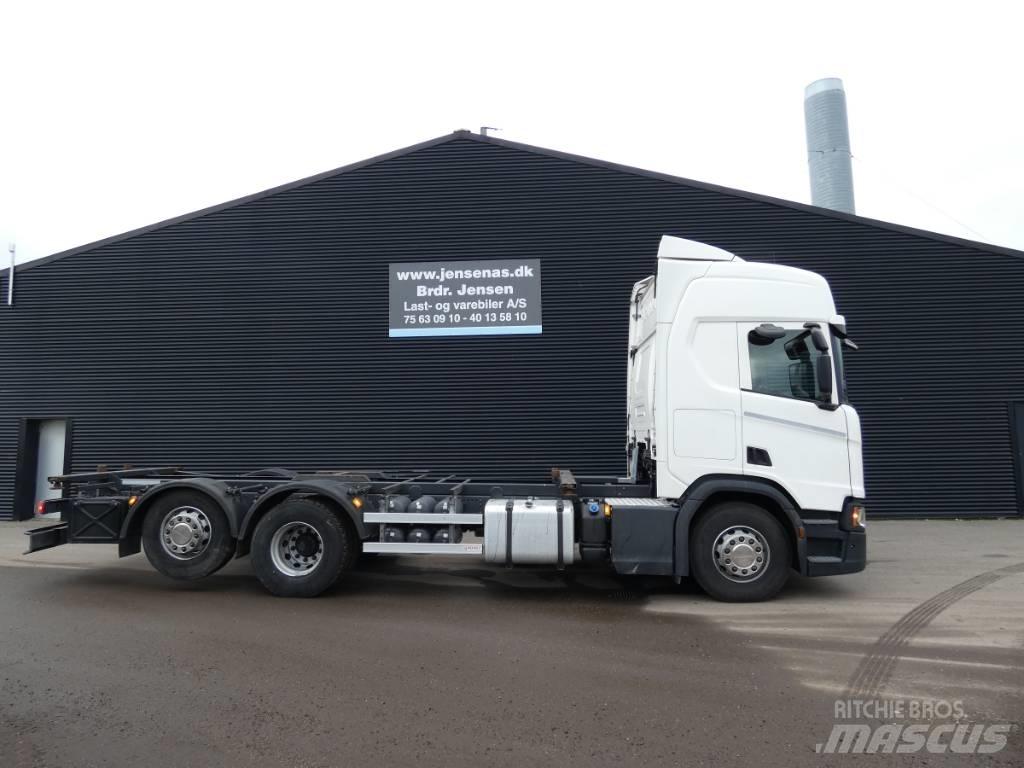 Scania R 450 Camiões de chassis e cabine