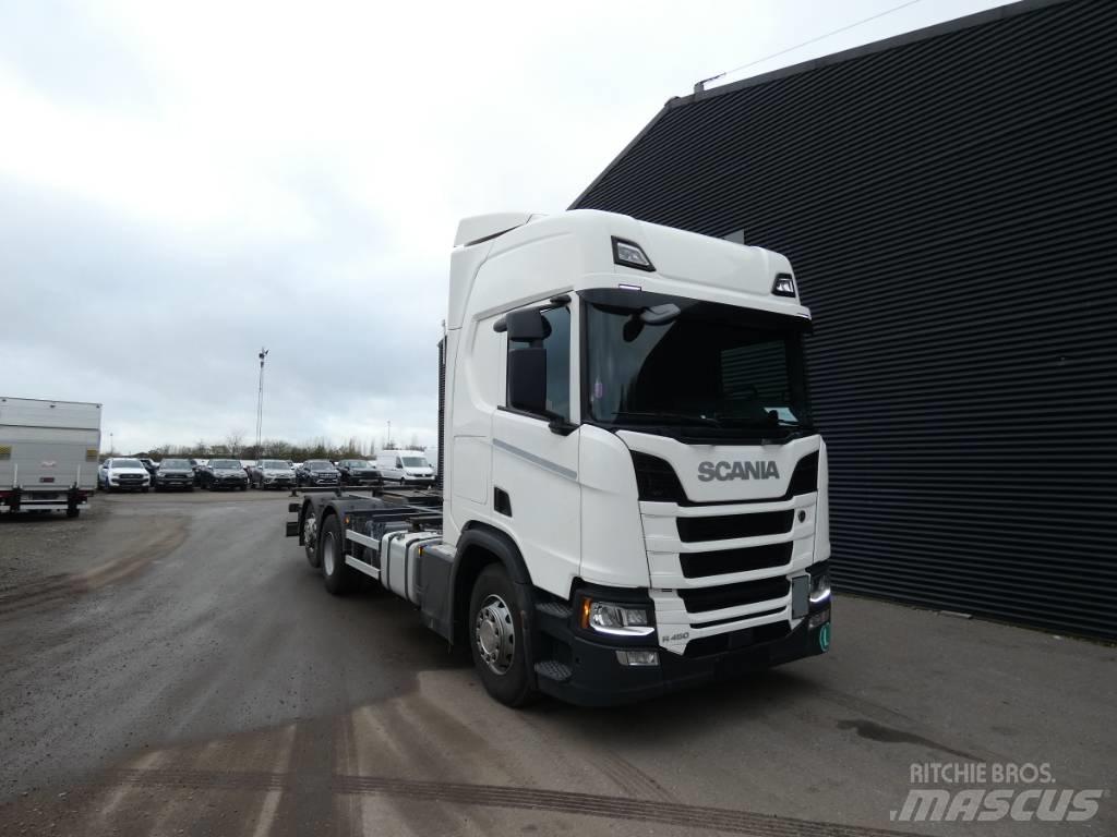 Scania R 450 Camiões de chassis e cabine