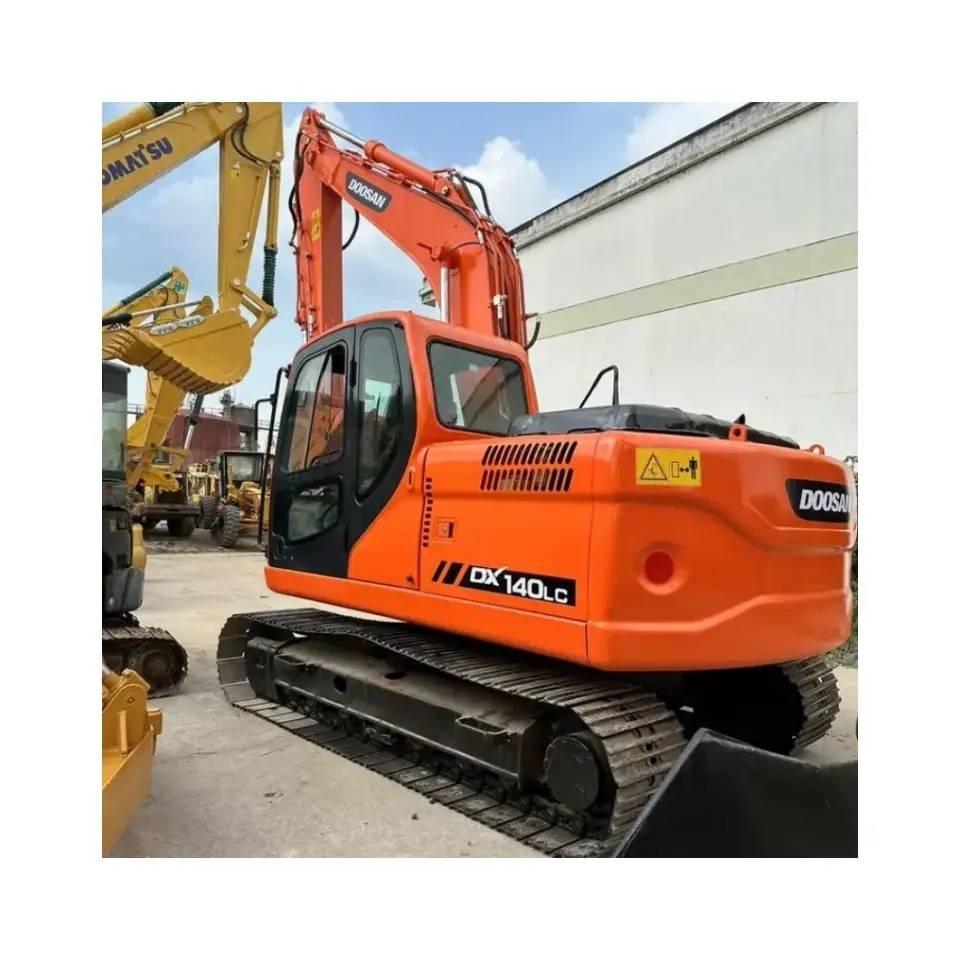 Doosan DX 140 LC Escavadoras de rastos