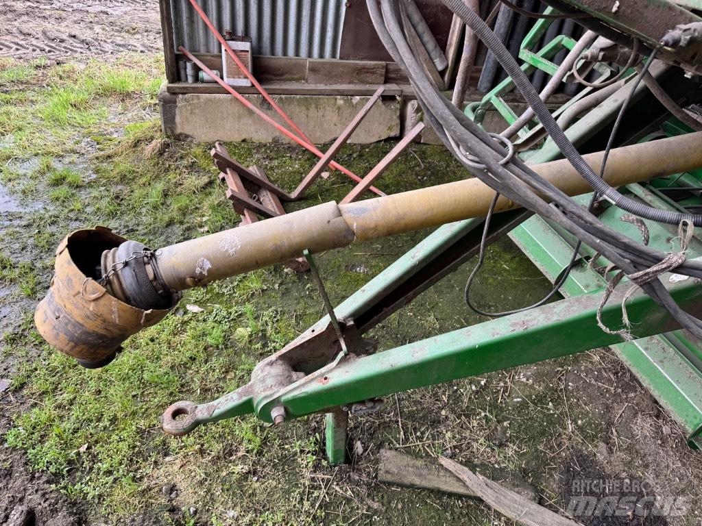 McHale V 660 Enfardadeira de rolos