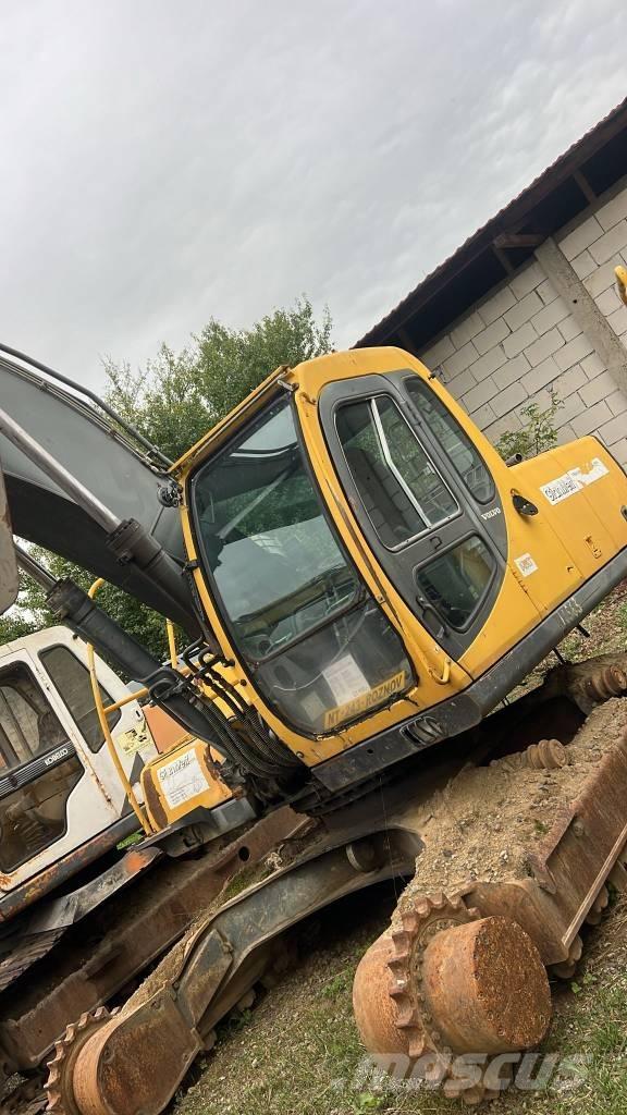 Volvo EC 210 LC Travőes