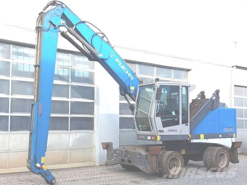 Fuchs MHL 320 F Manipuladores de resíduos / indústria