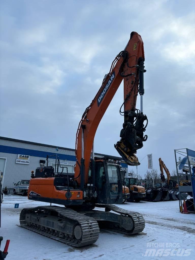 Doosan DX 255 LC-7 Escavadoras de rastos