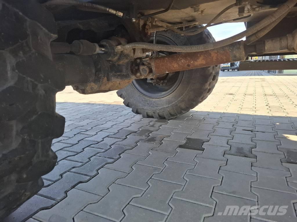 Komatsu PW 148-11 Escavadoras de rodas
