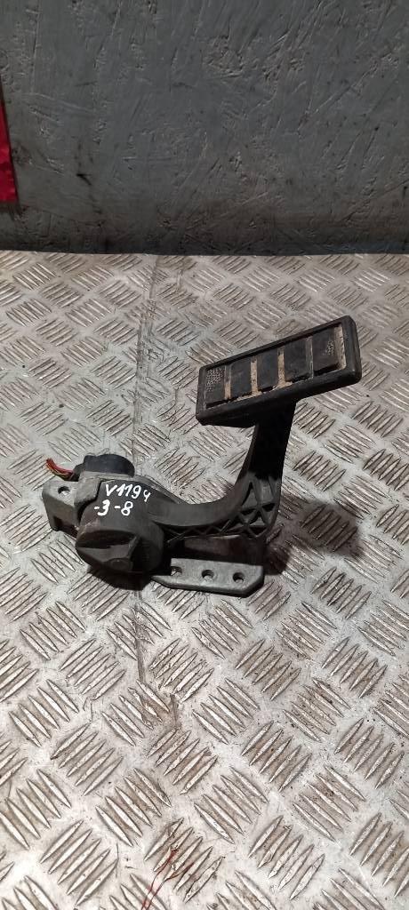 Volvo FH 13   3980492 Cabines e interior