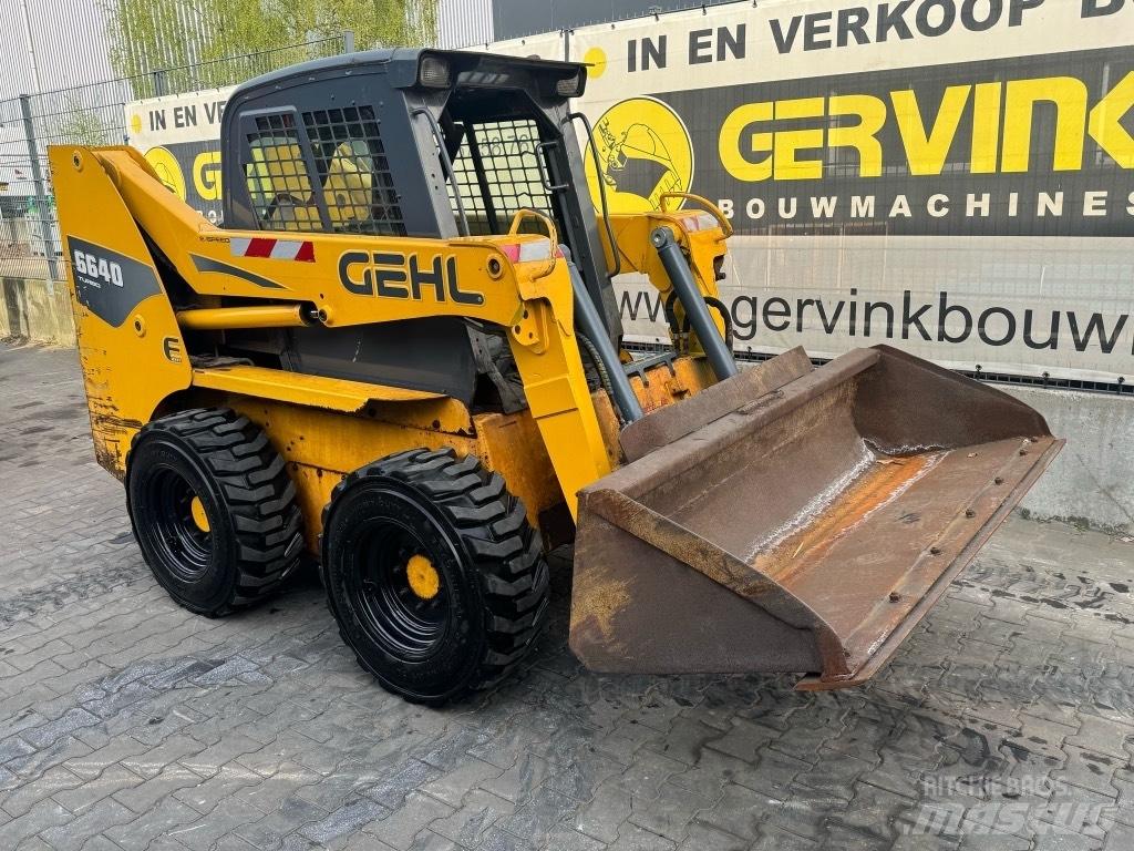 Gehl 6640 Carregadoras de direcção deslizante