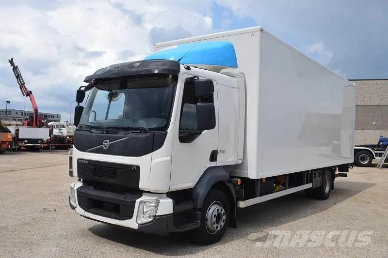Volvo FL 250 Camiões de caixa fechada