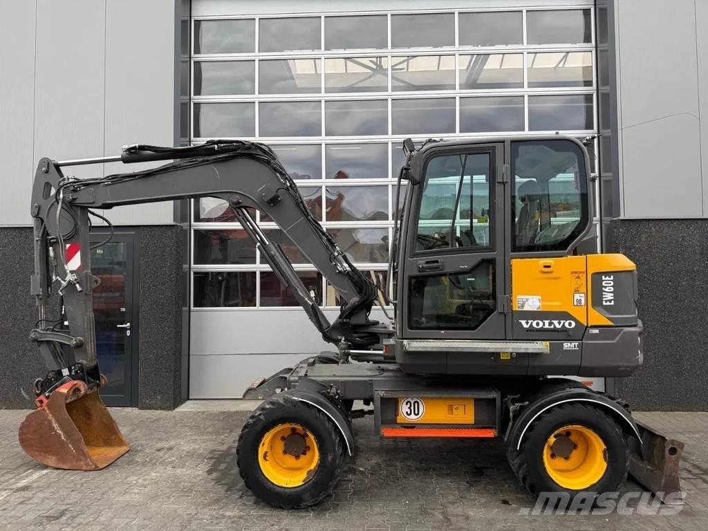 Volvo EW60E | A/C Escavadoras Midi 7t - 12t