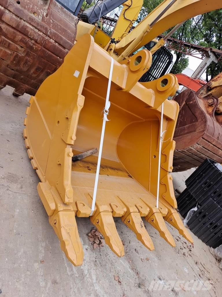 Komatsu PC 200-8N1 Escavadoras de rastos