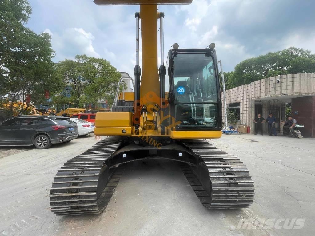 CAT 320GC NEXT GEN Escavadoras de rastos