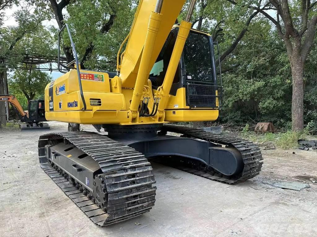 Komatsu PC220-8 Escavadoras de rastos