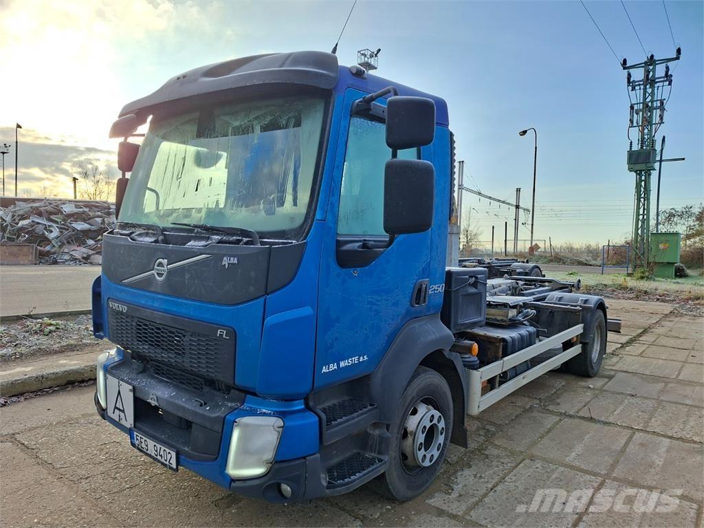 Volvo FL 250 Camiões de chassis e cabine