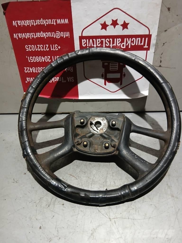 Scania R 440   1327026 Cabines e interior