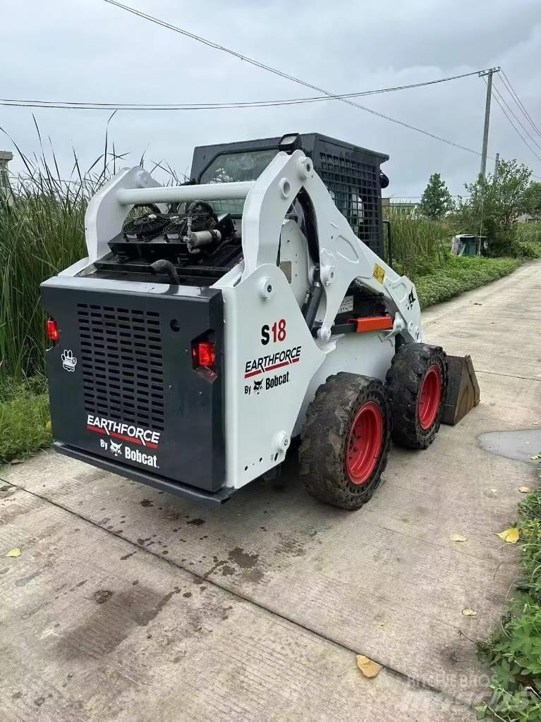 Bobcat S 18 Carregadoras de direcção deslizante