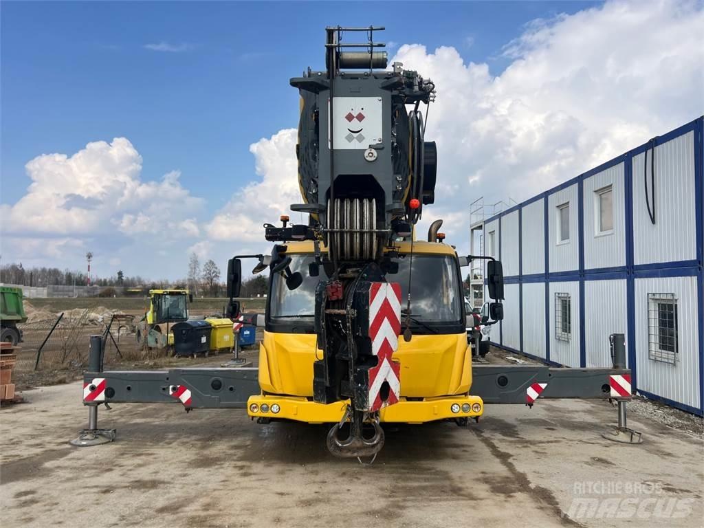 Grove GMK4100L-1 Camiões de chassis e cabine
