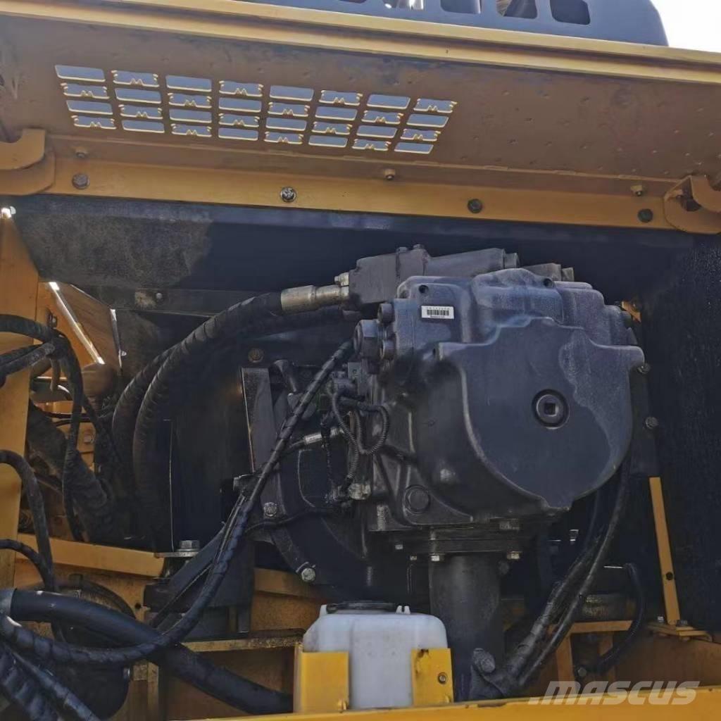 Komatsu 450LC-8 Escavadoras de rastos