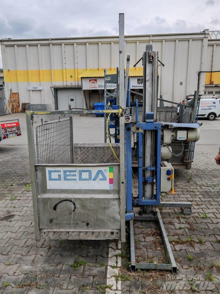 GEDA 300 Z Movimentação cargas - Outros
