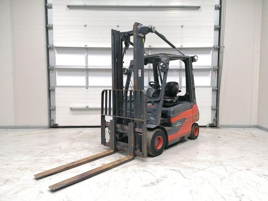 Linde E30-01 Empilhadores eléctricos