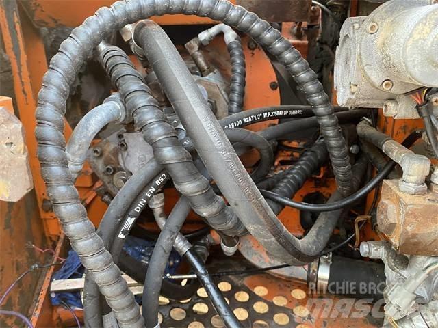 Hitachi EX60-5 Escavadoras de rastos