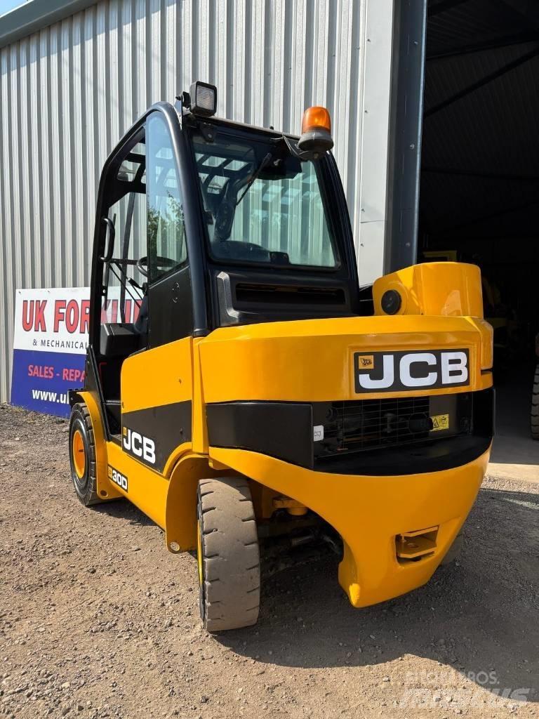 JCB TLT 30 D Manipuladores telescópicos