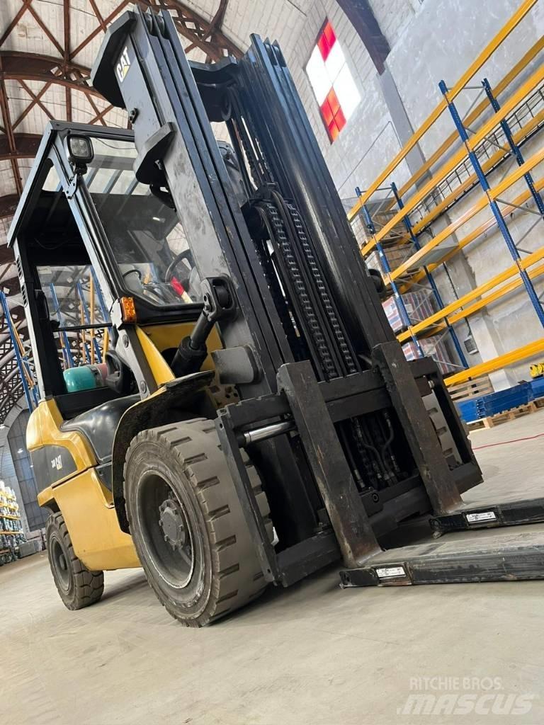 CAT CAT GP30N Empilhadores a gás