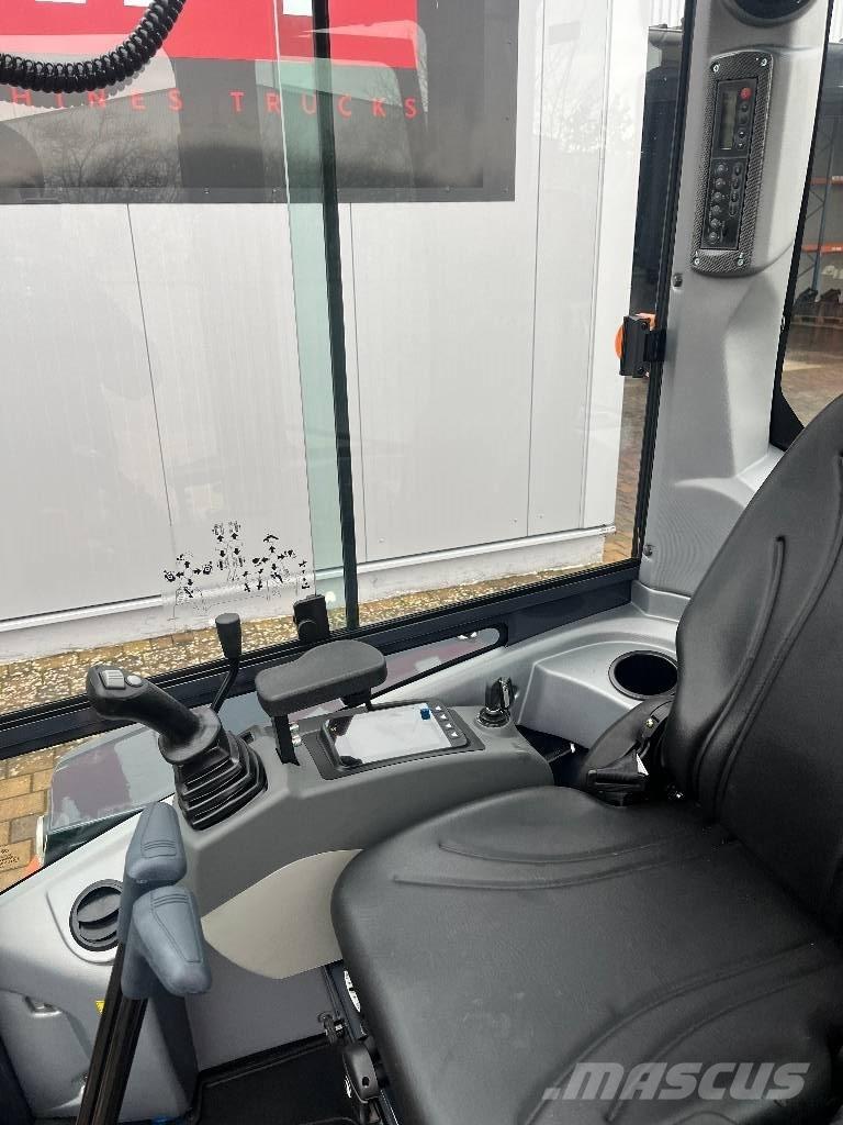 Atlas AC 25 UF Mini Escavadoras <7t