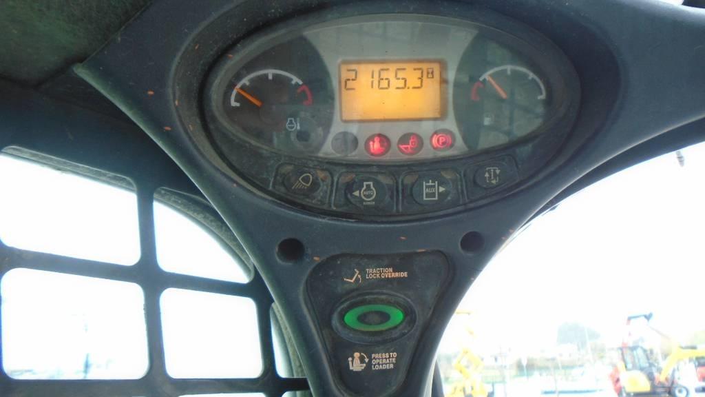 Bobcat T 450 Carregadoras de direcção deslizante