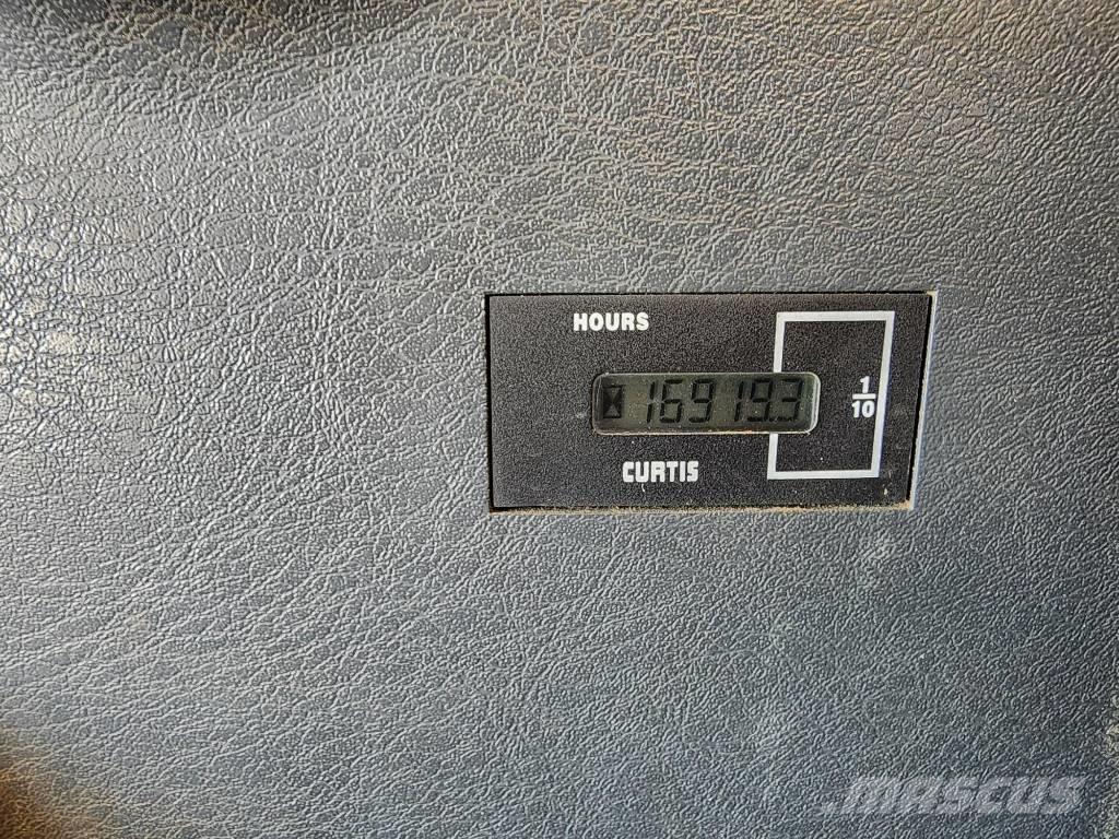 Hyundai Robex 140 W Escavadoras de rodas