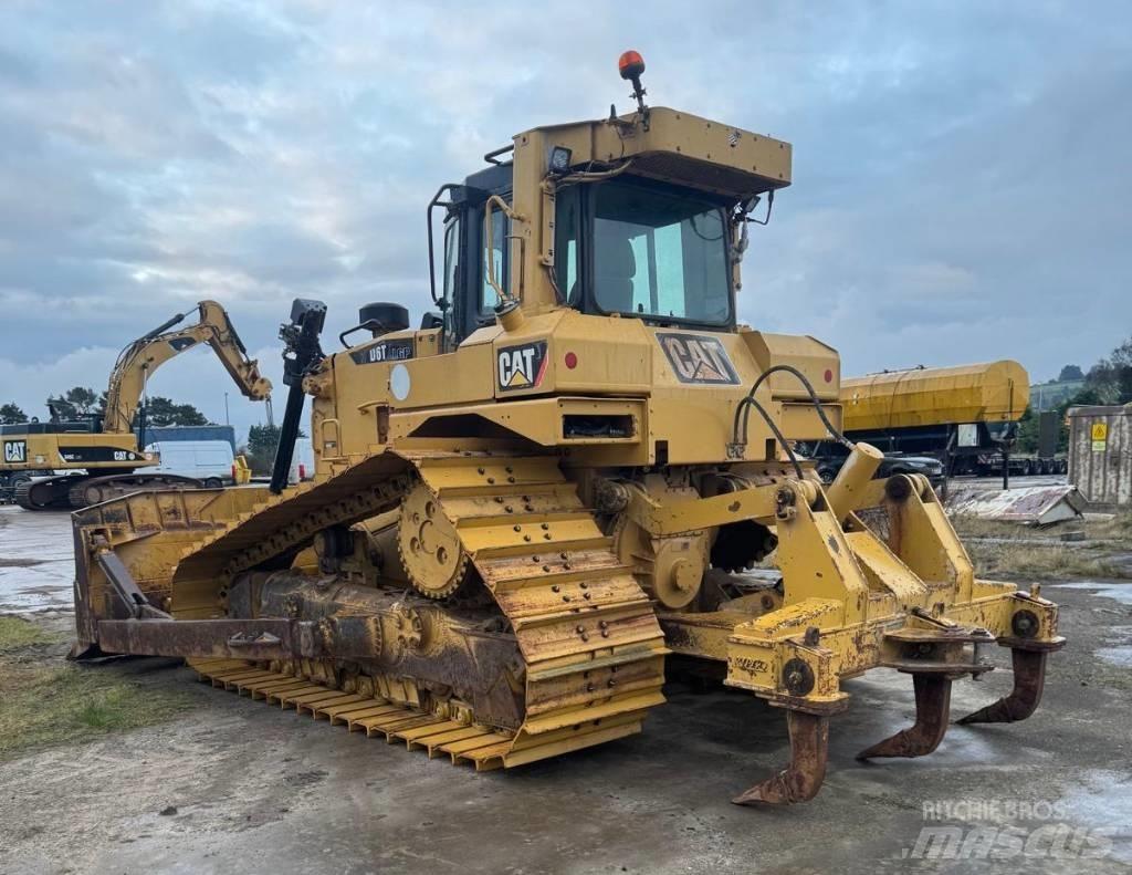 CAT D 6 T LGP Dozers - Tratores rastos