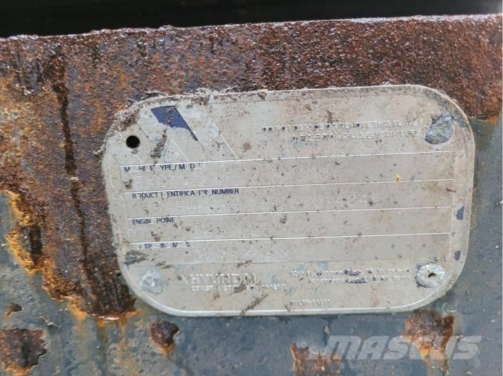 Hyundai HX 300 Escavadoras de rastos