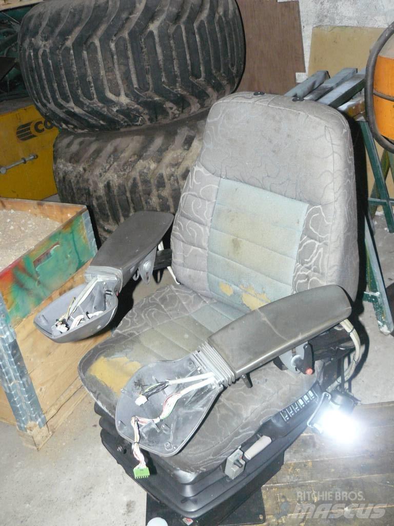 Timberjack 1070D Cabines e interior