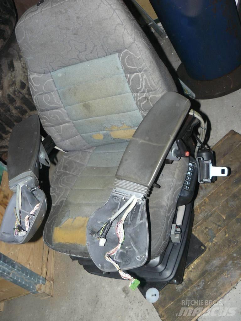 Timberjack 1070D Cabines e interior