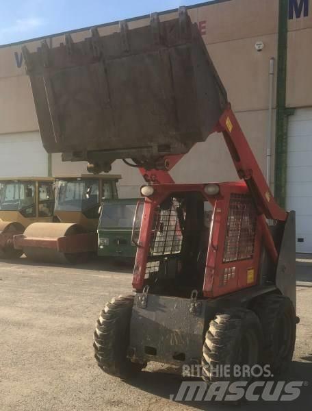 Gehl 4240 Carregadoras de direcção deslizante