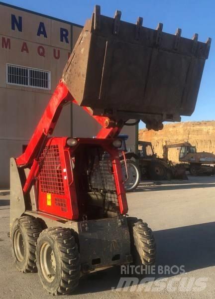 Gehl 4240 Carregadoras de direcção deslizante