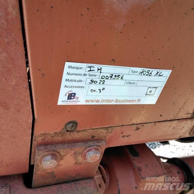 Case IH 1056 XL Tratores Agrícolas usados