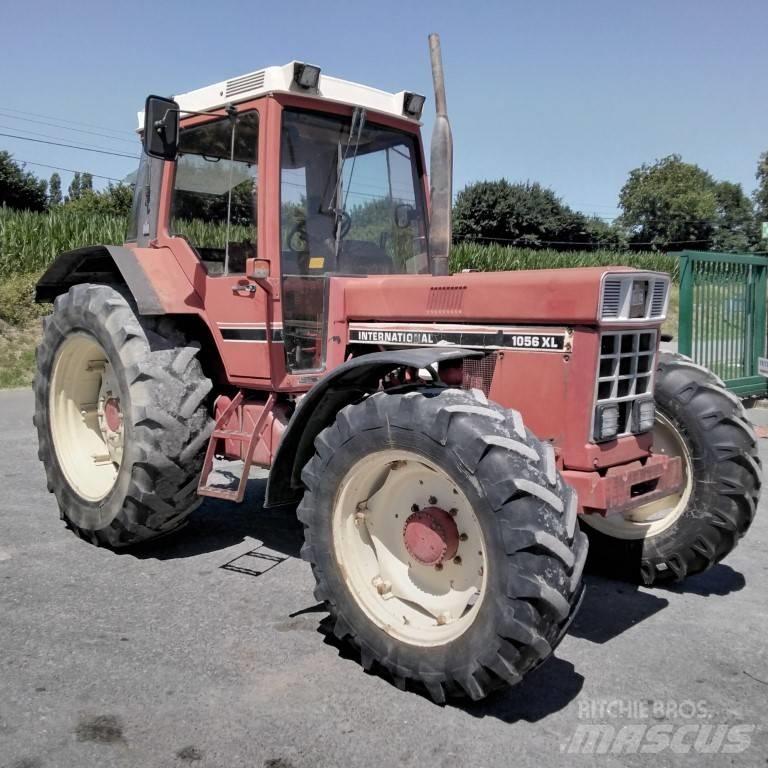 Case IH 1056 XL Tratores Agrícolas usados