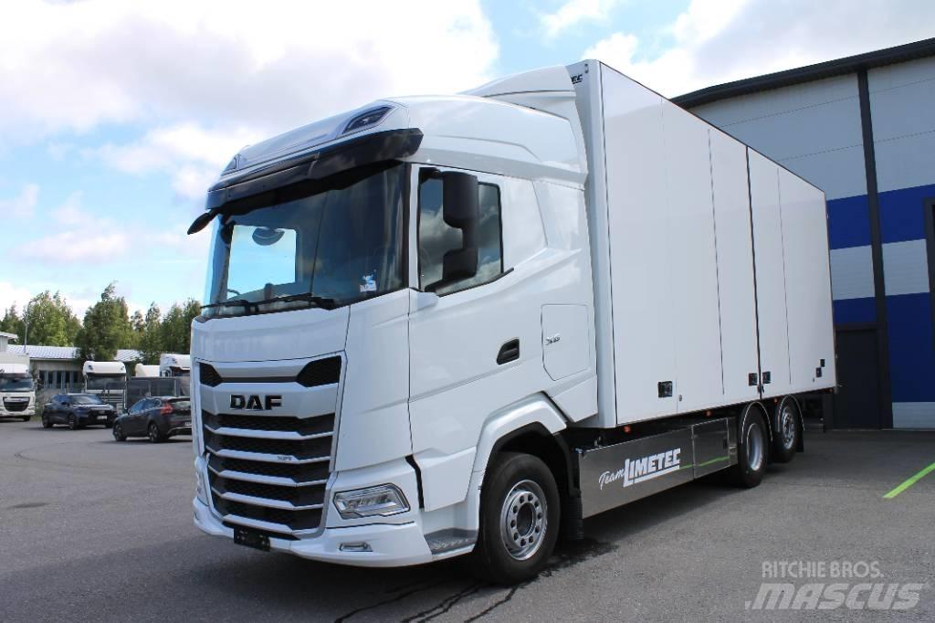 DAF XG 530 FAN Camiões de caixa fechada