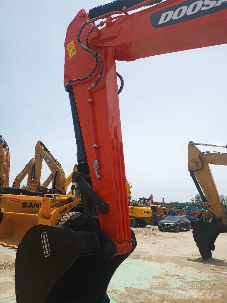 Doosan DX 225 LCA Escavadoras de rastos