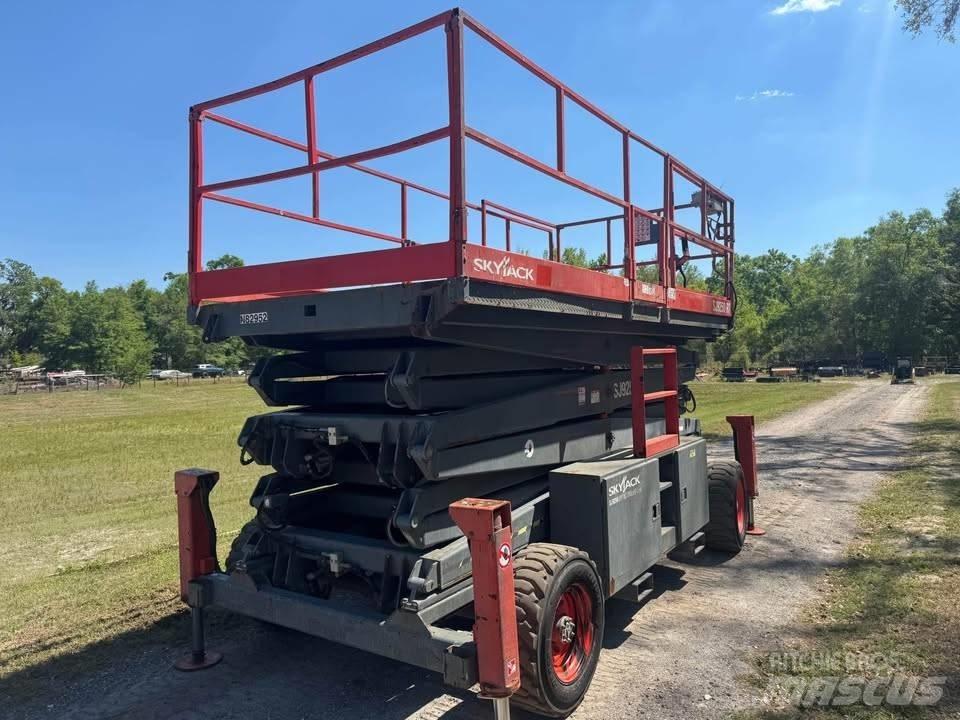 SkyJack SJ 9250 RT Elevadores de tesoura