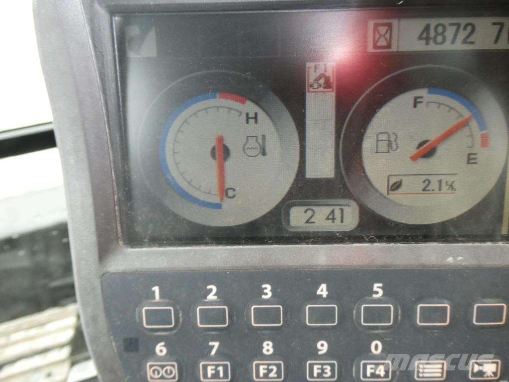 Hitachi ZX 135 US-3 Escavadoras de rastos