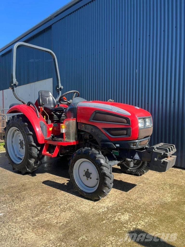McCormick X10.30M Tractores compactos