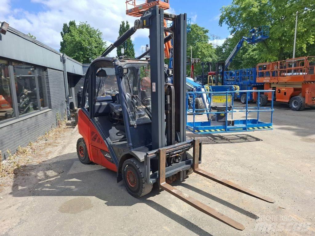 Linde H25T Empilhadores a gás