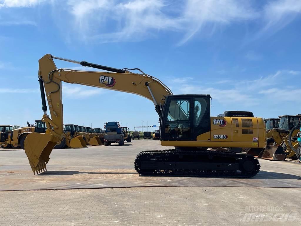 CAT 323D3 Escavadoras de rastos