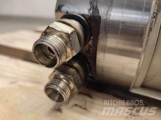 Merlo 40.25  actuator Lanças e braços dippers