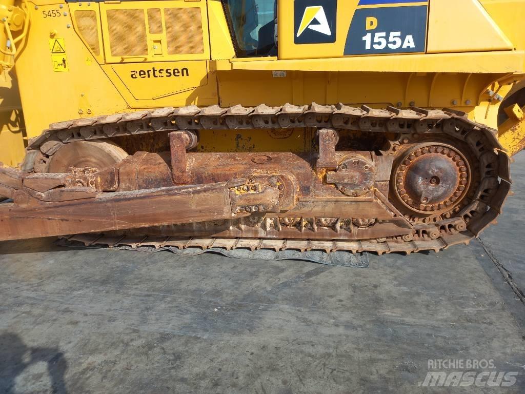 Komatsu D155A-6R Dozers - Tratores rastos
