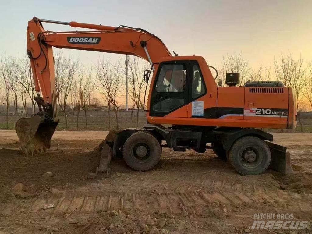 Doosan DH 210 W-7 Escavadoras de rodas