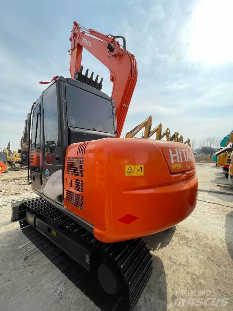 Hitachi 70 Mini Escavadoras <7t