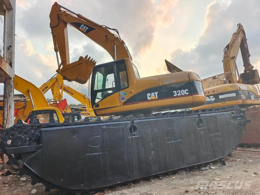 CAT 320 C Escavadoras anfíbias