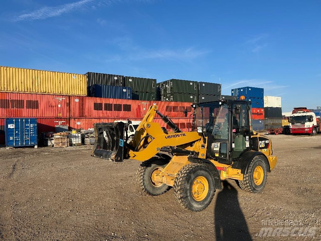 CAT 906M Pás carregadoras de rodas